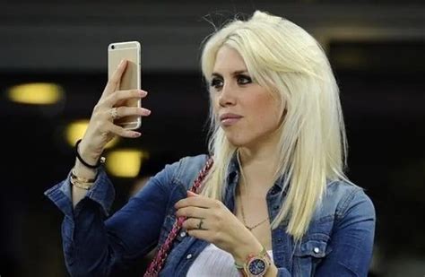 actrices argentinas desnudas|El video de Wanda Nara completamente desnuda .